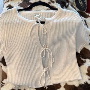 Moon & Madison Cream Ribbed Tie-Front Blouse